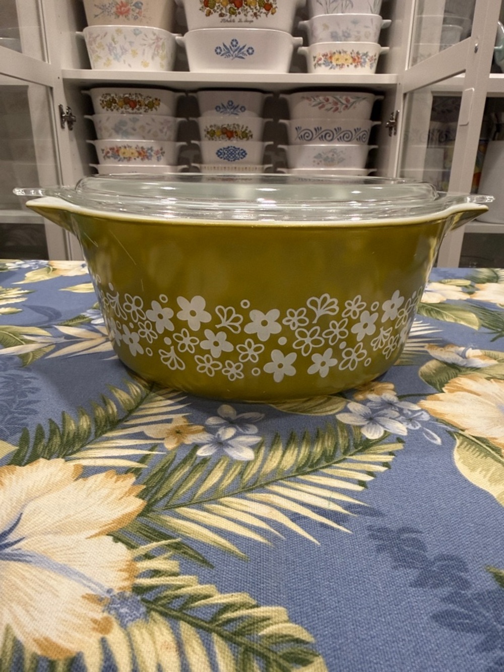 Pyrex Spring Blossom 475 with Clear Glass Lid